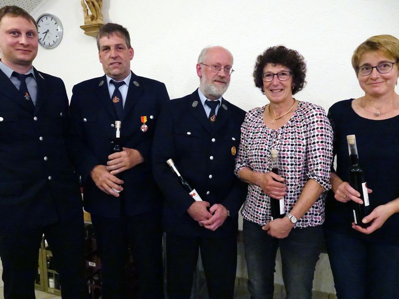 Verabschiedung ausgeschiedene Vorstandsmitglieder Verabschiedung ausgeschiedene Vorstandsmitglieder
